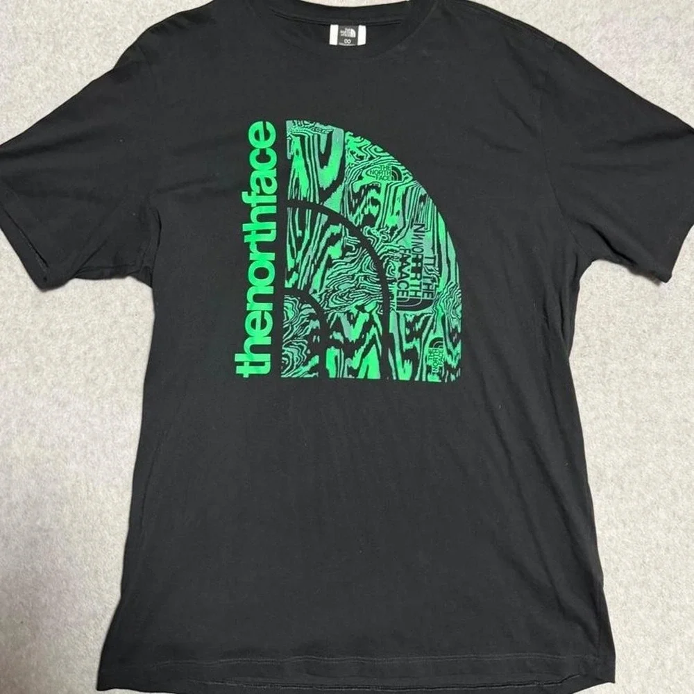 The North Face Jumbo HD T Shirt Black and Green Men's Size L